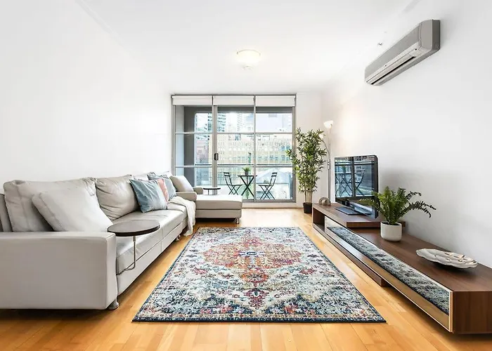 A Comfy Studio Next To Darling Harbour City Views