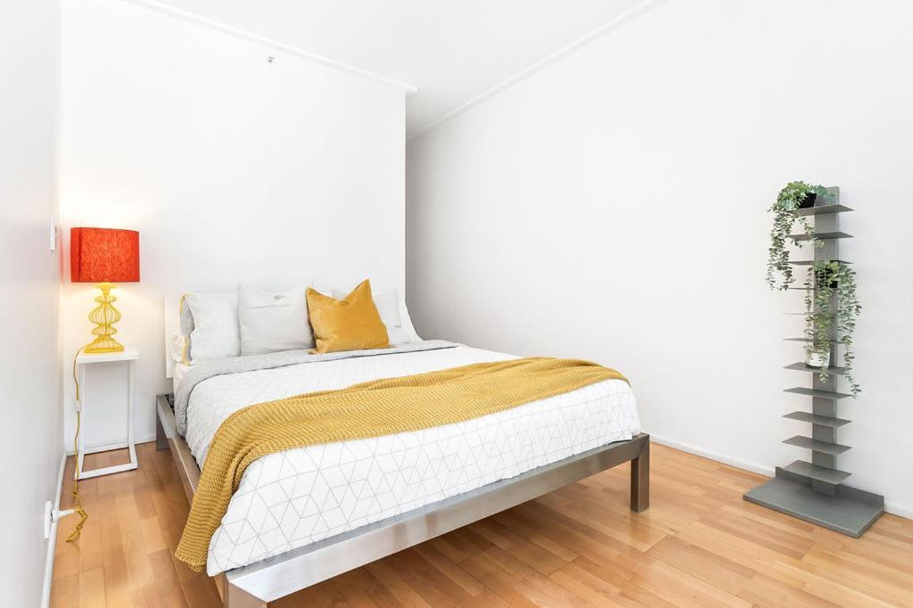 Apartment A Comfy Next To Darling Harbour Views